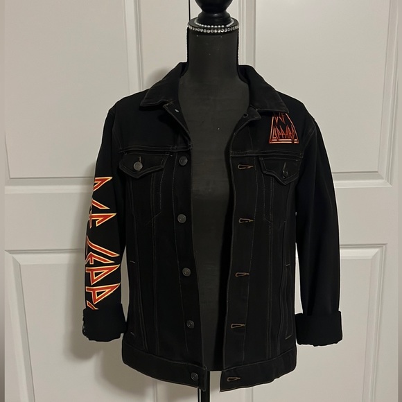 SOLD Def Leppard Black Jean Jacket Unisex - Picture 1 of 11